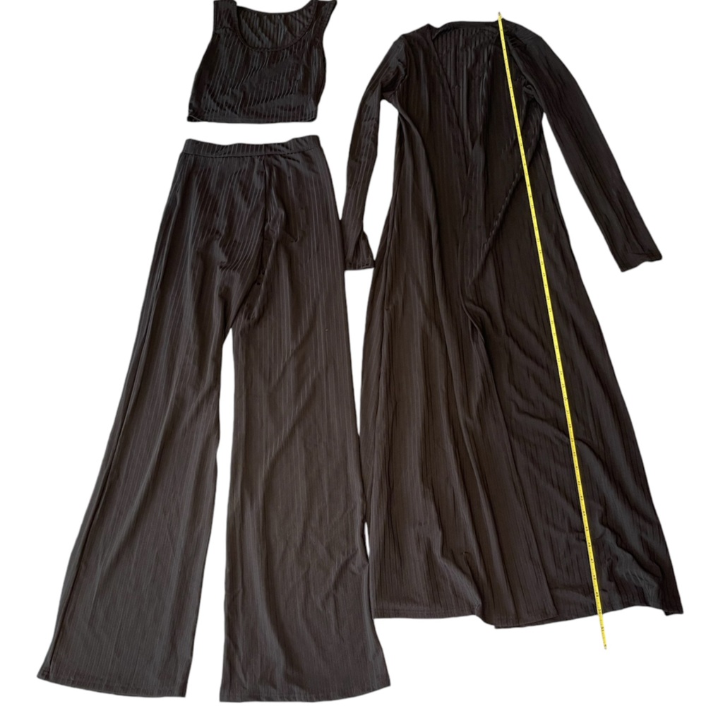 Womens 3pc Matching Athleisure Set Size Small Top, Flared Pants & Cardigan A1